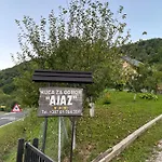 Ajaz Holiday home *
