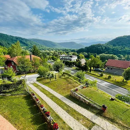 Dom wakacyjny Ajaz *